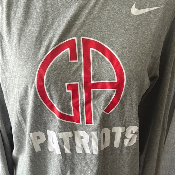 Nike Gray Long Sleeve Tee with Athletic Style - Picture 3 of 4